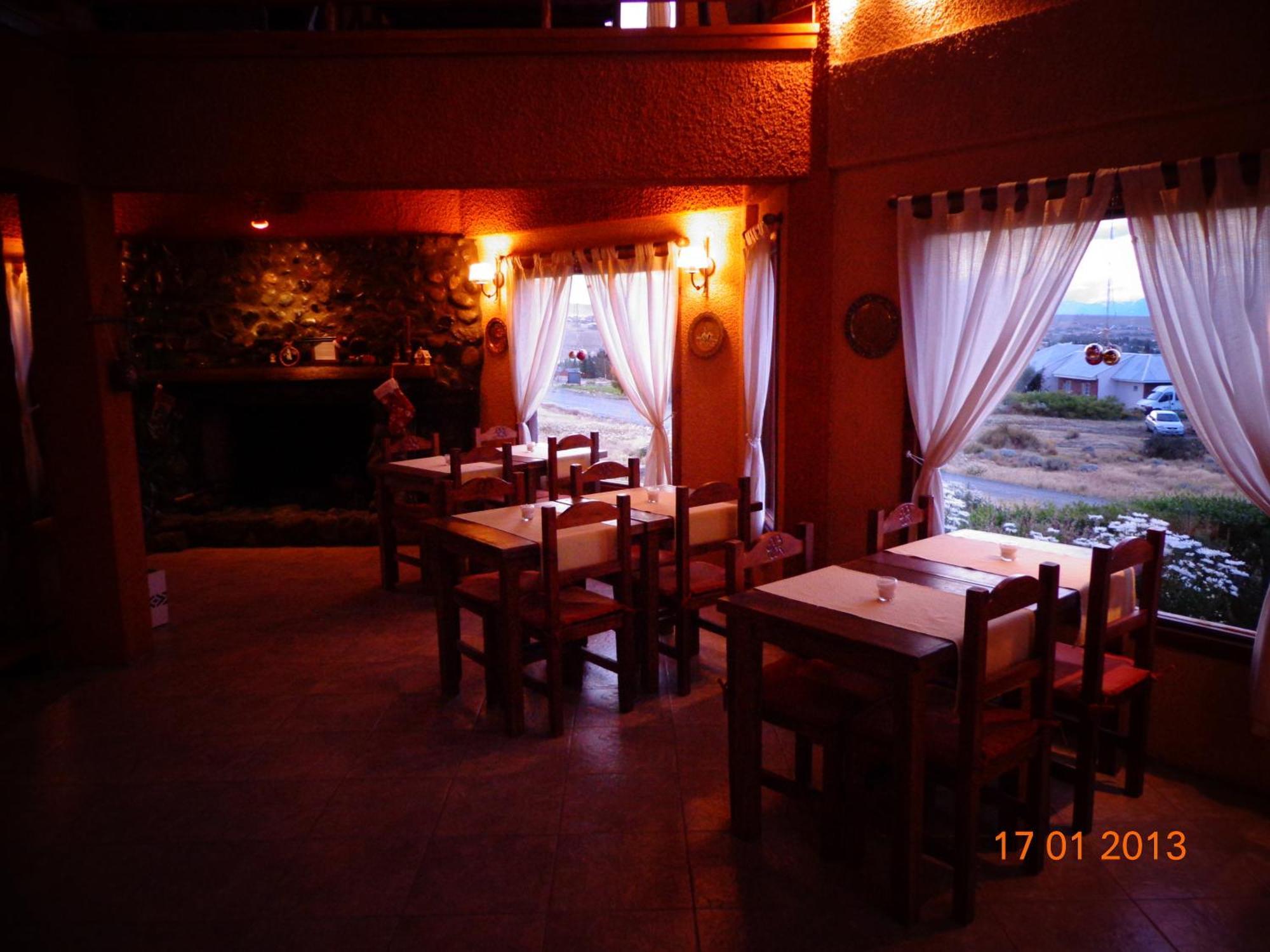 Hosteria Rukahue El Calafate Exterior photo